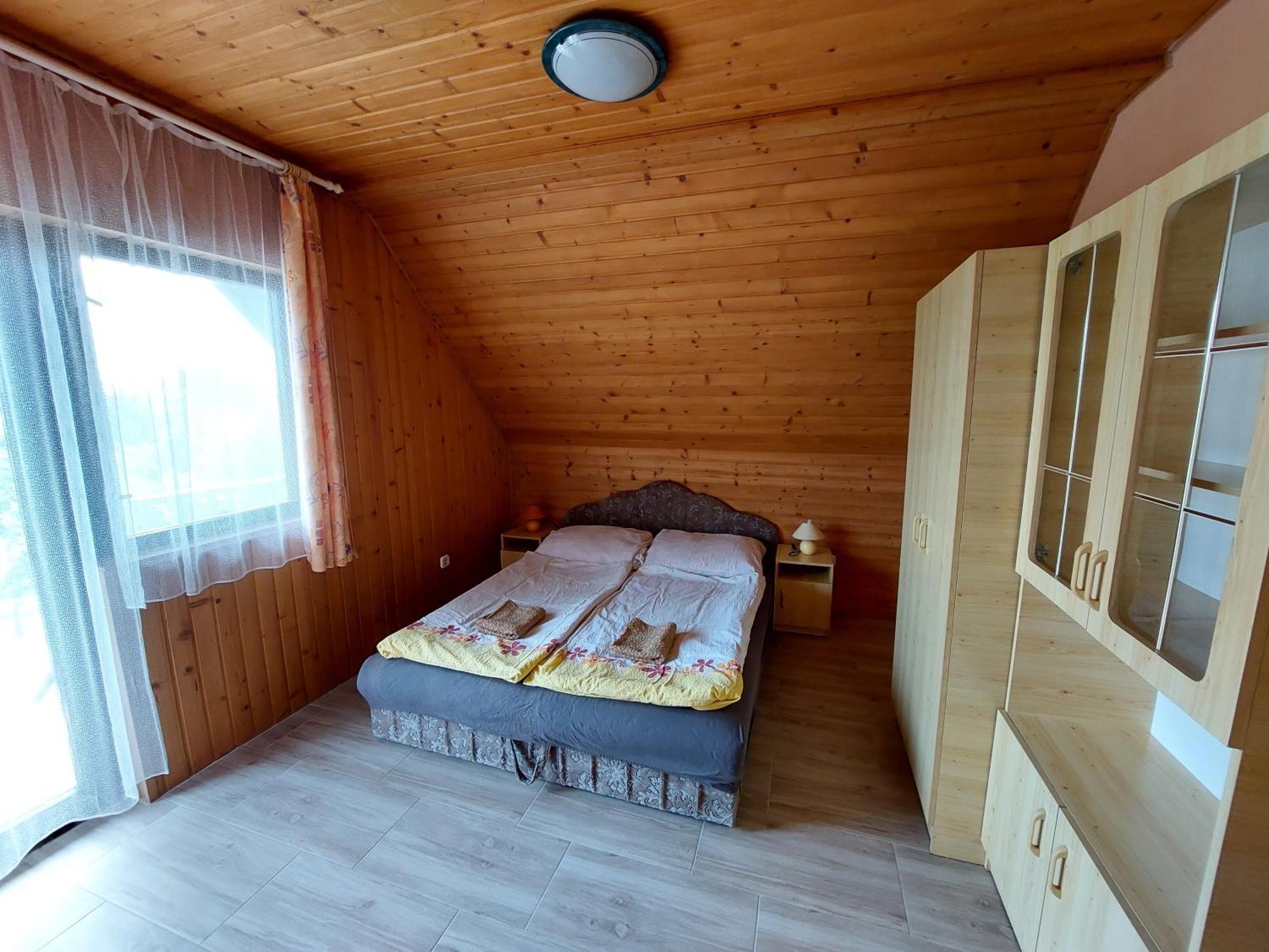 Panna Apartmanhaz バラトンレッレ エクステリア 写真